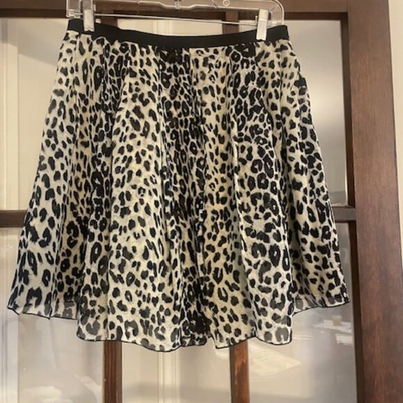 Anna Sui Dresses & Skirts - Anna Sui Leopard Print Silk Mini Skirt, Size 10